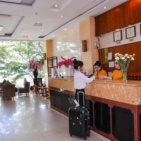 Queen Da Nang Hotel Buitenkant foto